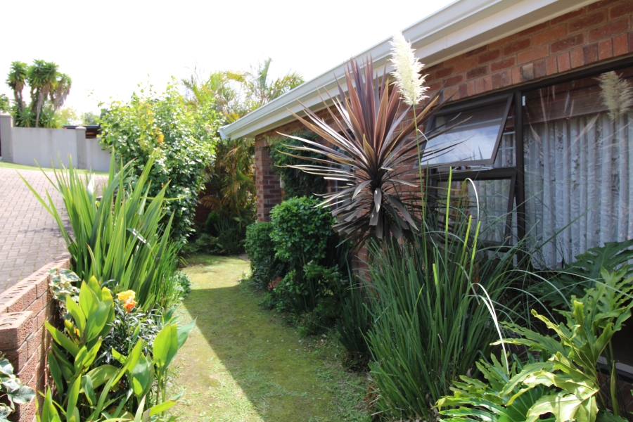 3 Bedroom Property for Sale in Denneoord Western Cape